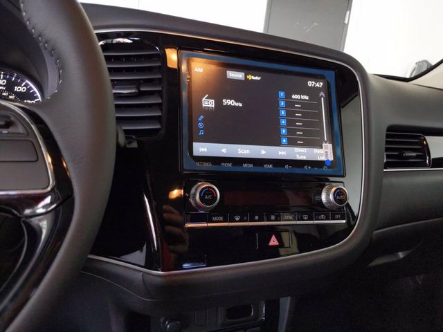 2020 Mitsubishi Outlander SE