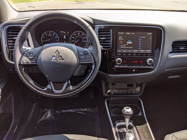 2020 Mitsubishi Outlander SE