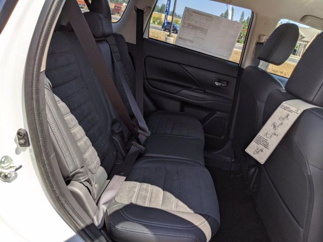 2020 Mitsubishi Outlander SE