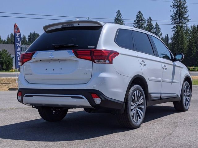 2020 Mitsubishi Outlander SE