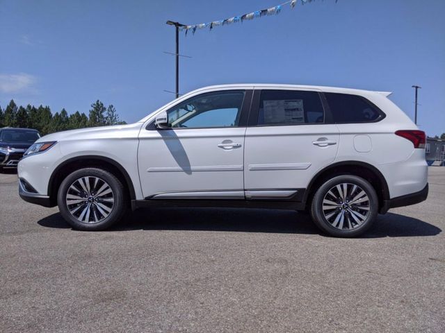 2020 Mitsubishi Outlander SE