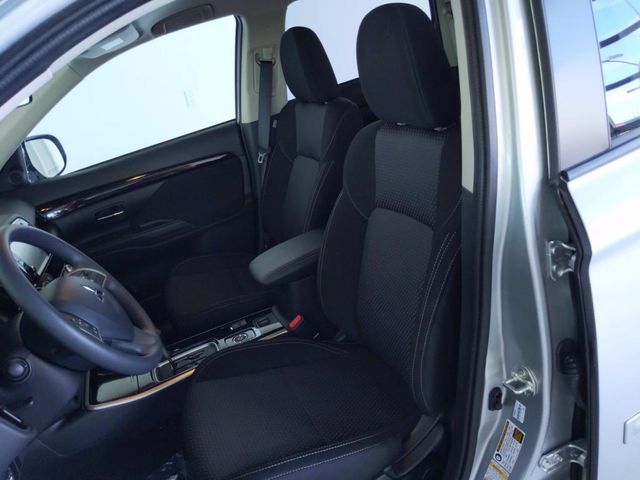 2020 Mitsubishi Outlander ES