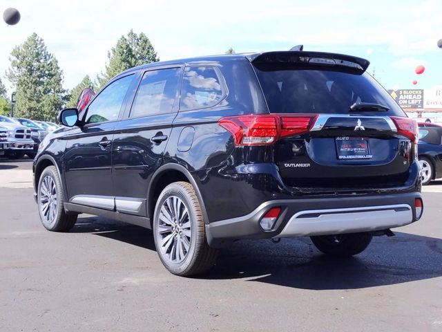 2020 Mitsubishi Outlander SE