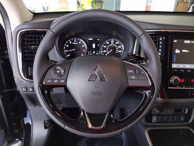 2020 Mitsubishi Outlander SE