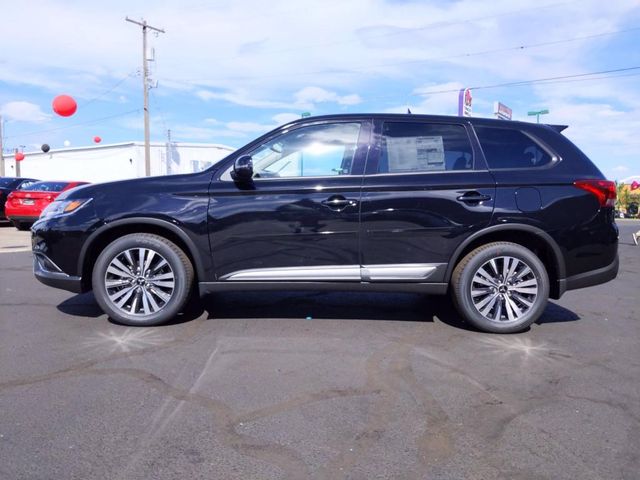 2020 Mitsubishi Outlander SE