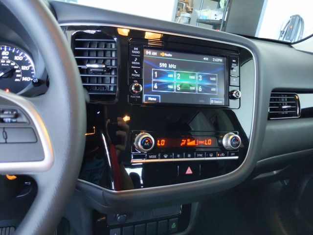 2020 Mitsubishi Outlander ES