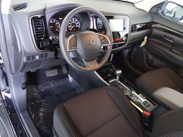 2020 Mitsubishi Outlander ES