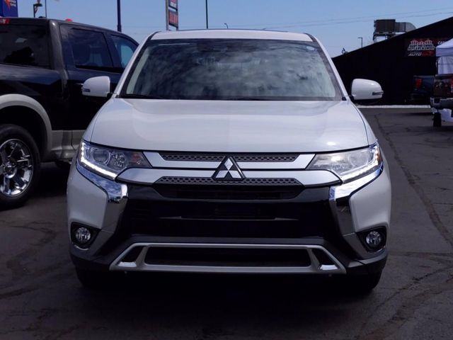 2020 Mitsubishi Outlander SE
