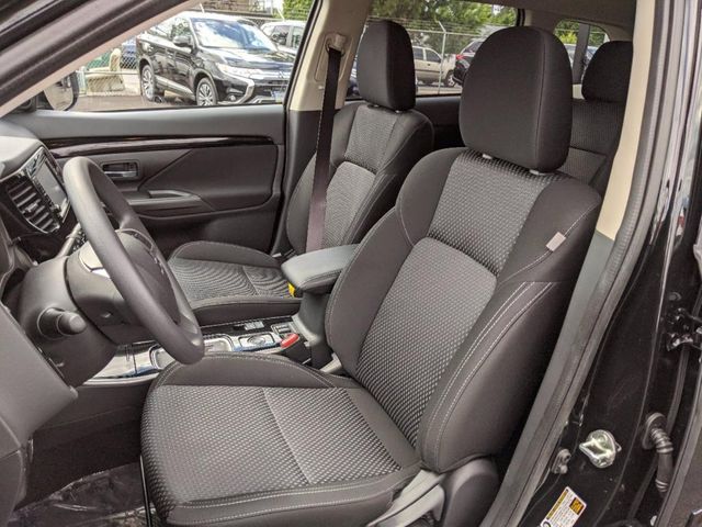 2020 Mitsubishi Outlander ES