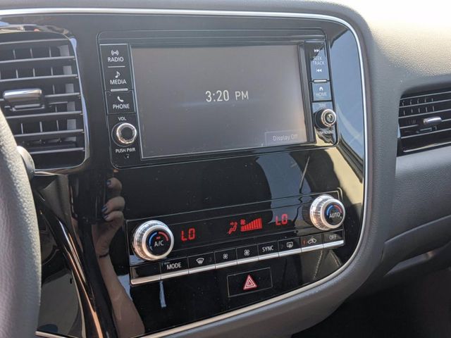 2020 Mitsubishi Outlander ES