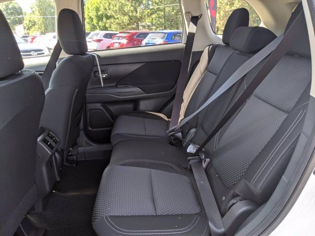 2020 Mitsubishi Outlander ES