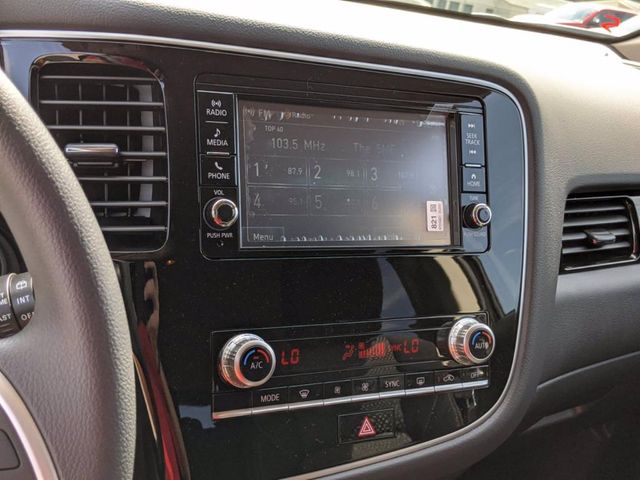 2020 Mitsubishi Outlander ES