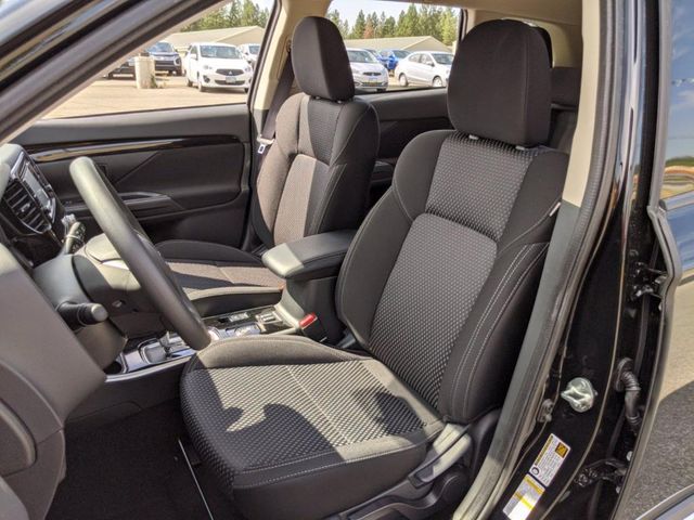 2020 Mitsubishi Outlander ES