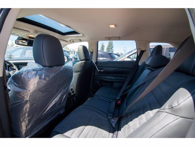 2020 Mitsubishi Outlander SE