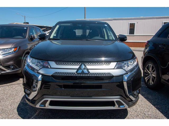 2020 Mitsubishi Outlander SE