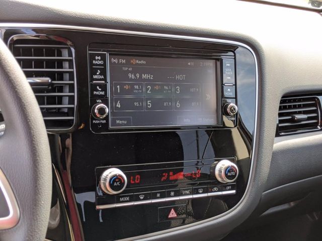 2020 Mitsubishi Outlander ES