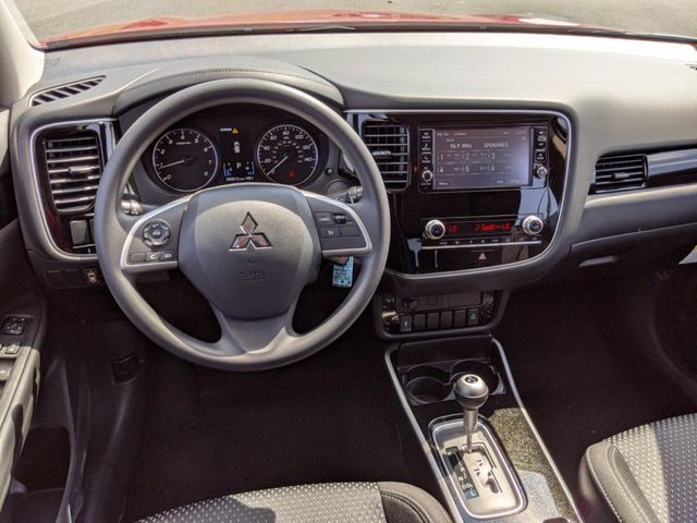 2020 Mitsubishi Outlander ES