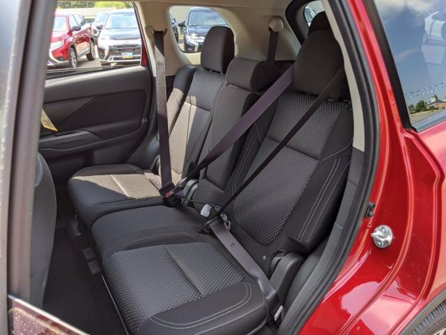 2020 Mitsubishi Outlander ES