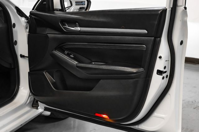 2020 Nissan Altima 2.0 Platinum | Addison, TX | Addison Autoplex