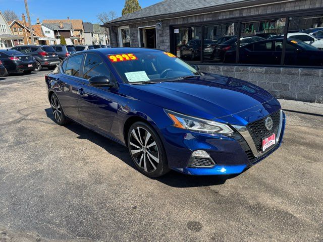2020 Nissan Altima 2.5 SR | Milwaukee, Wisconsin | Millennium Motor Sales
