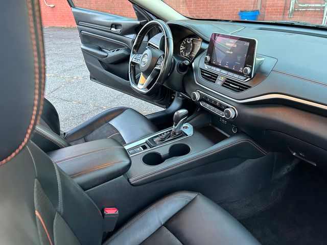 2020 Nissan Altima 2.5 SR | New Brunswick, New Jersey | Brilliant Auto Sales