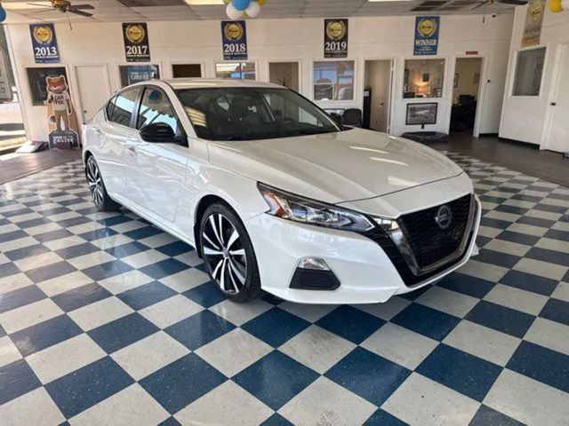2020 Nissan Altima 2.5 SR | Rome, GA | Knight's Car Store in Rome, GA 30165
