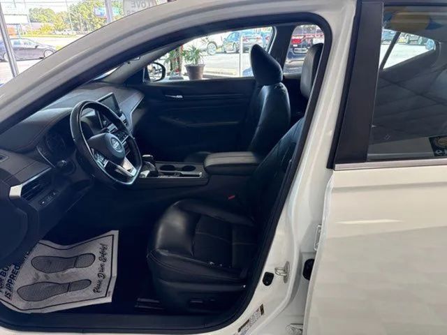 2020 Nissan Altima 2.5 SR | Rome, GA | Knight's Car Store 2020 Nissan Altima 2.5 SR | Rome, GA | Knight's Car Store