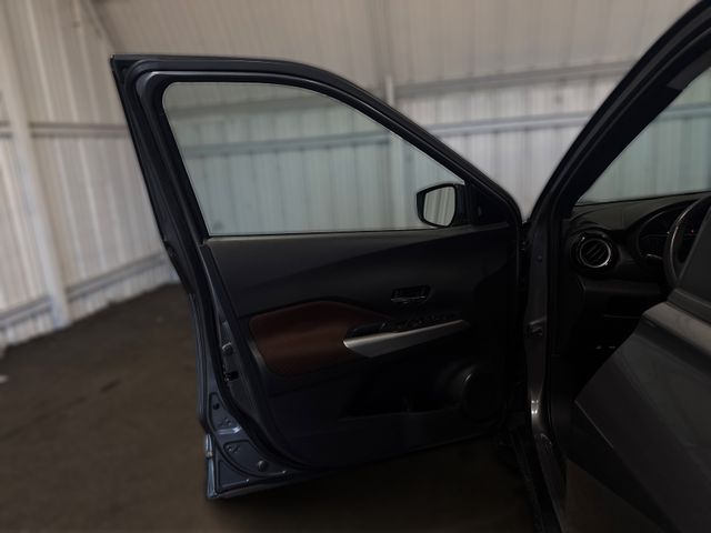 2020 Nissan KICKS SR 2020 Nissan KICKS SR