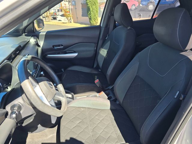 2020 Nissan Kicks SV 2020 Nissan Kicks SV