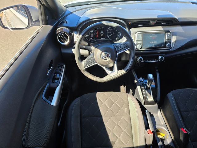 2020 Nissan Kicks SV 2020 Nissan Kicks SV