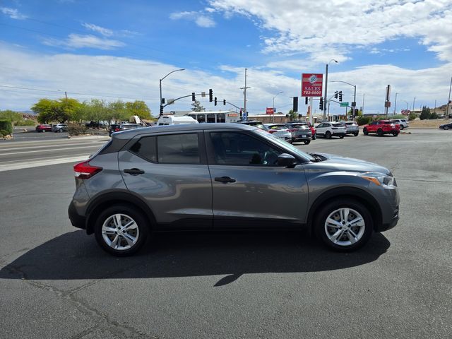 2020 Nissan Kicks S