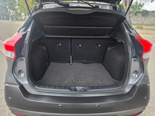 2020 Nissan Kicks SR | Reseda, CA | Angeles Auto Alliance