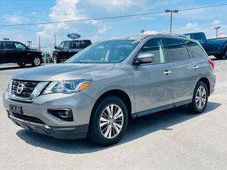 2020 Nissan Pathfinder SV | Jefferson City, TN | Farris Motor Company in Jefferson City, TN 37760