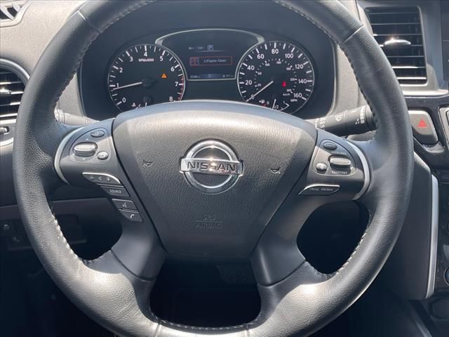 2020 Nissan Pathfinder SV