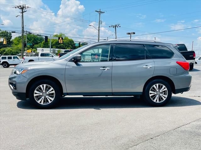 2020 Nissan Pathfinder SV