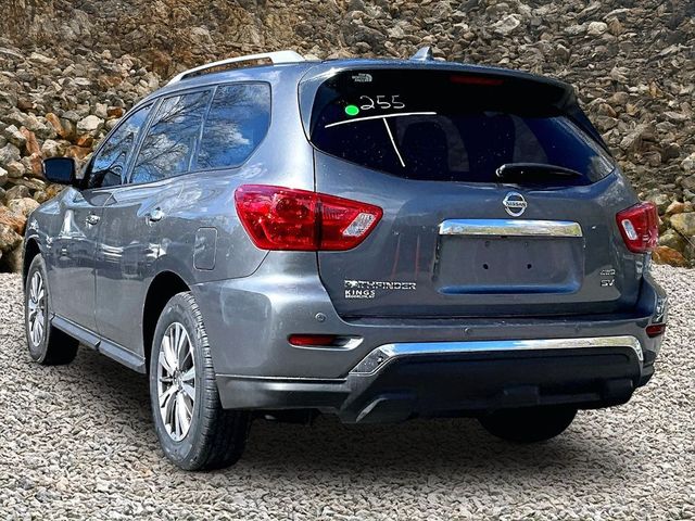 2020 Nissan Pathfinder SV