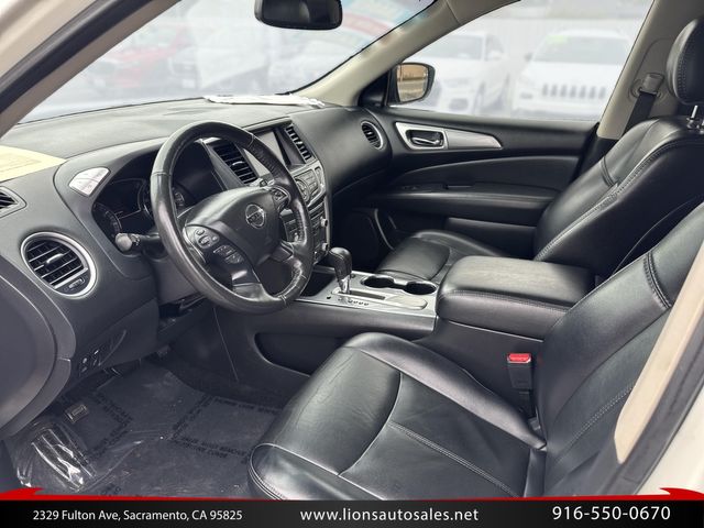 2020 Nissan Pathfinder SL