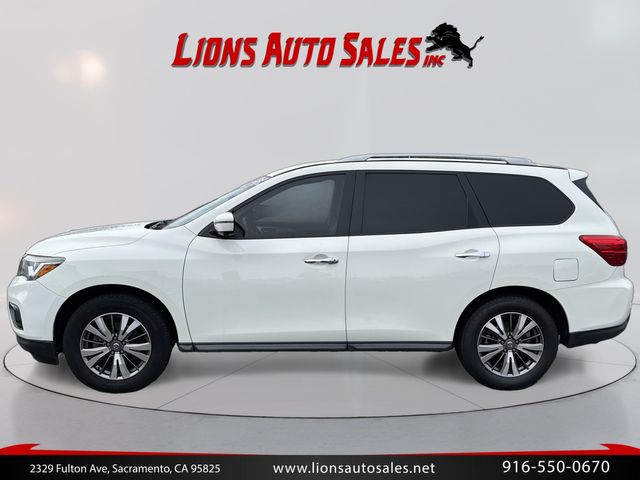 2020 Nissan Pathfinder SL