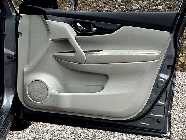 2020 Nissan Rogue Sport SV