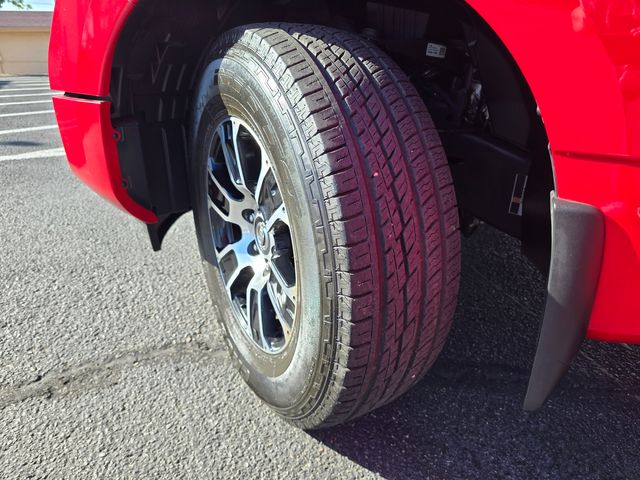 2020 Nissan Titan SV