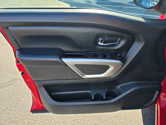 2020 Nissan Titan SV