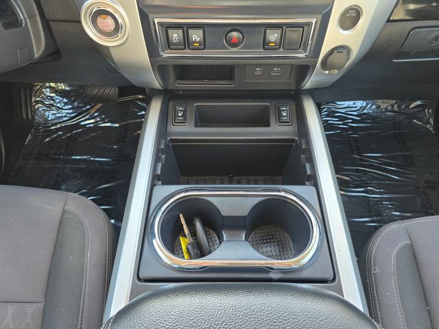 2020 Nissan Titan SV 2020 Nissan Titan SV