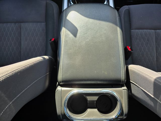 2020 Nissan Titan SV