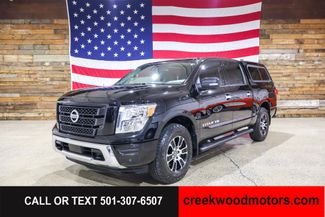 2020 Nissan Titan SV 4x4 V8 Crew Cab 1 Owner Camper Shell Financing in Searcy, AR 72143