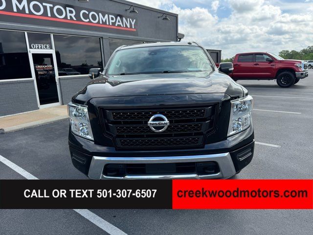 2020 Nissan Titan SV 4x4 Crew Cab 1 Owner Camper Shell Financing 2020 Nissan Titan SV 4x4 Crew Cab 1 Owner Camper Shell Financing