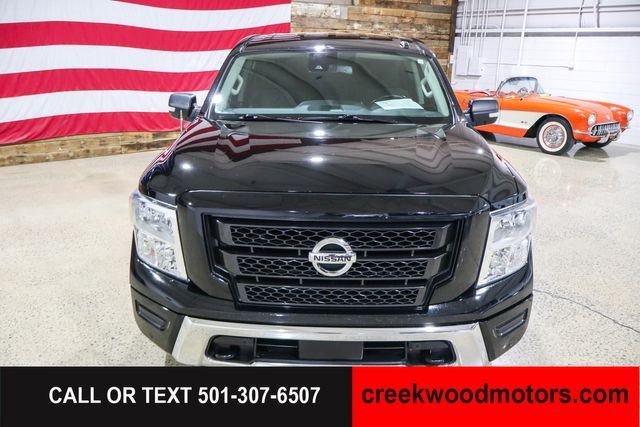 2020 Nissan Titan SV 4x4 V8 Crew Cab 1 Owner Camper Shell Financing