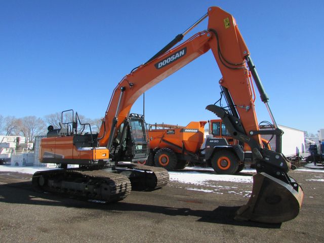 2020 Doosan DX225LC Excavator with Thumb  | St Cloud MN | NorthStar Truck Sales