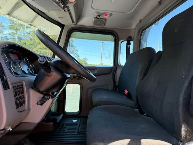 2020 Peterbilt 337