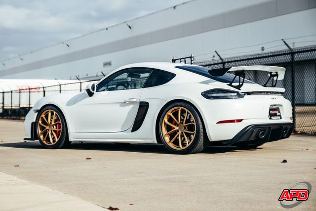 2020 Porsche 718 Cayman GT4 2020 Porsche 718 Cayman GT4