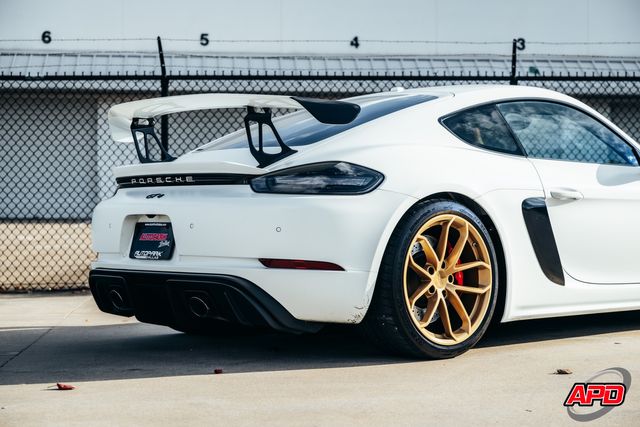 2020 Porsche 718 Cayman GT4 2020 Porsche 718 Cayman GT4
